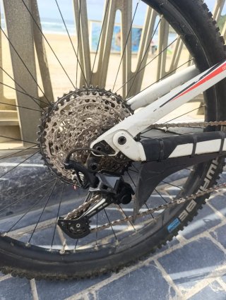 Precio negociable, Bicicleta Canyon Neuron Enduro