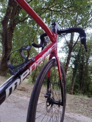 ~Bici de Carretera MEGAMO NEVO 30 2026 E-DISC 12v~