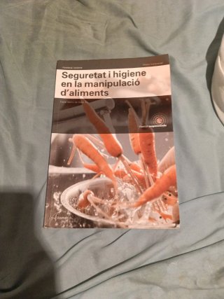 Seguretat i higiene en la manipulació d'aliment...