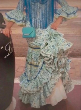 Traje de flamenca azul y turquesa