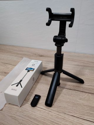 Palo SELFIE con Trípode y Bluetooth
