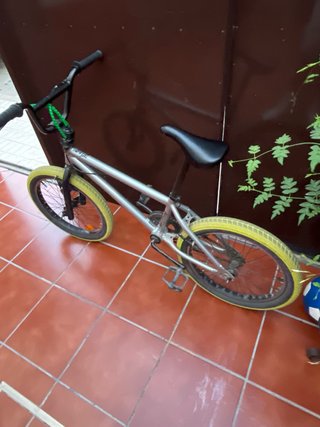 Bicicleta BMX Monti