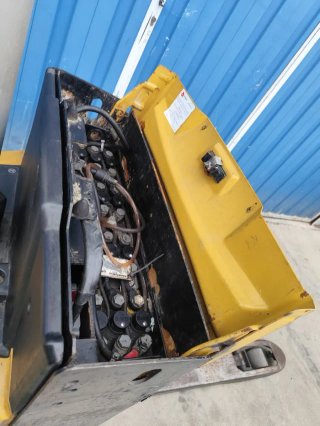 Transpaleta Eléctrica CAT
