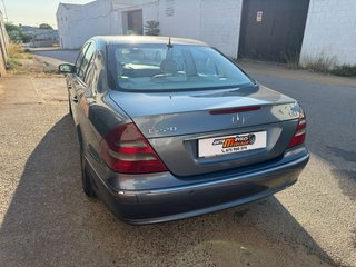 Mercedes-Benz Clase E 2005