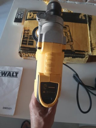 Taladro percutor DeWalt DWD221 800W