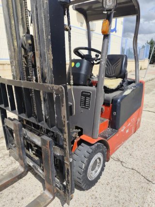 Carretilla elevadora eléctrica