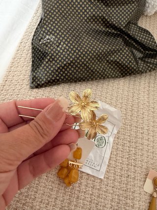 Pendientes y 2 peinetas flamenca