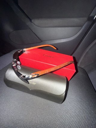 Exclusivas gafas Cartier completamente nuevas