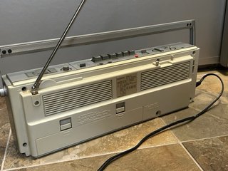 Sony CFS-2000S Boombox Radio Cassette