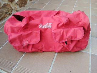 Macuto con ruedas rojo