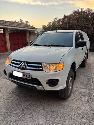 Mitsubishi L 200 2014