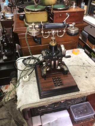 Teléfono ericsson tipo esqueleto