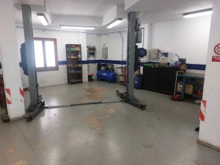 TRASPASO de taller mecánico completamente equipado