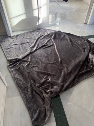 Manta Zara Home Polar Grande Gris