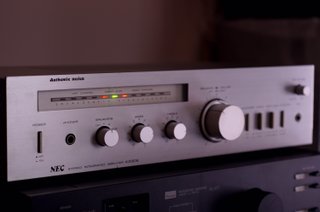 NEC A230E Amplificador Integrado