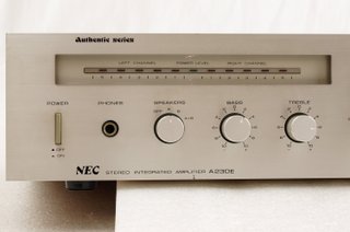 NEC A230E Amplificador Integrado