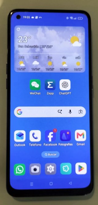 Oppo A74 4G en su caja