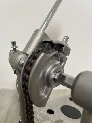 Pedal de bombo para batería