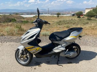 Yamaha Aerox. Muy buen estado. 16.000km