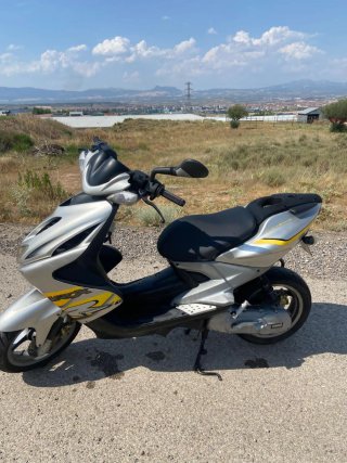 Yamaha Aerox. Muy buen estado. 16.000km