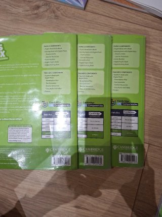 Libros lengua, Matematicas, ingles y religion.