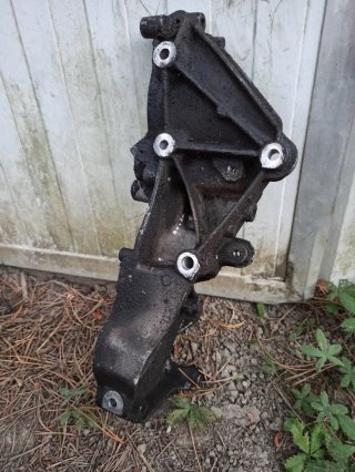 Soporte motor G9U