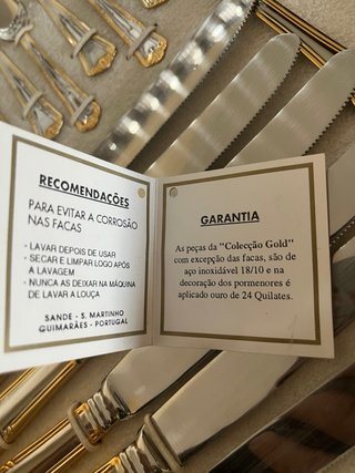Juego cubertería 75 piezas oro 24k