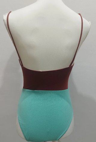 Bañador abertura central. Trend Collection H&M.