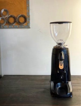 Molinillo de café profesional negro