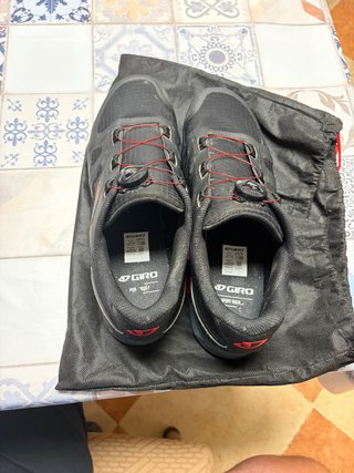Zapatillas Ciclismo Giro BOA Negras