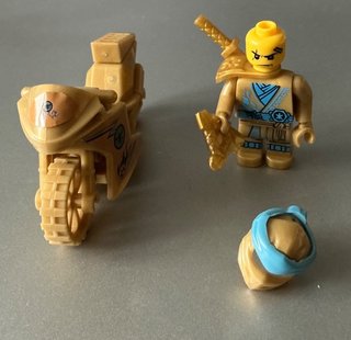 Ninjago Moto DX Nya (Completa LEGO)