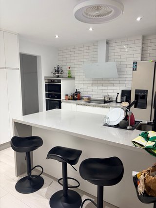 PISO CÉNTRICO CON GARAJE Y TRASTERO el P Sta Maria
