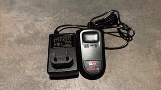 Cargador Baterías Bosch 18V nuevo
