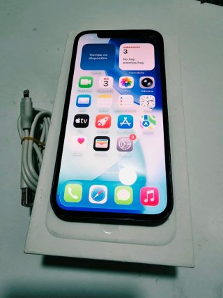 iPhone 12 Blu Batteria 82%