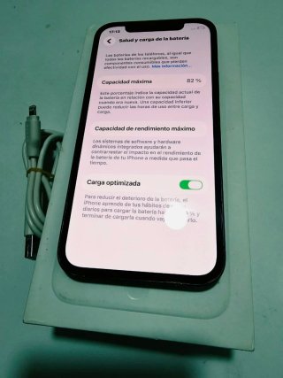 iPhone 12 Blu Batteria 82%
