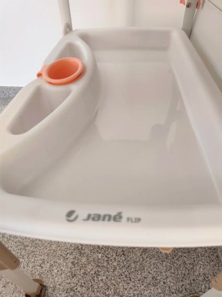 Cambiador Jané Flip con bañera