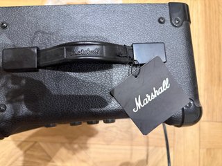 Guitarra Eléctrica Squier Stratocaster + Marshall