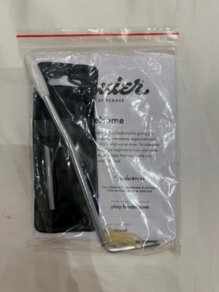 Guitarra Eléctrica Squier Stratocaster + Marshall
