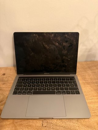 MacBook Pro 13” 2019 i5 8GB - Perfecto estado, fun