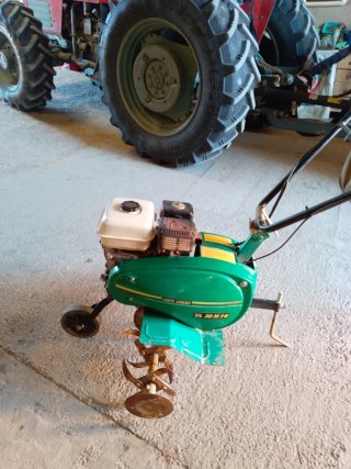 Mula Mecánica Honda Verde.