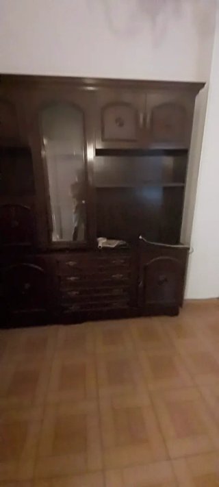 Mueble de salón antiguo de madera
