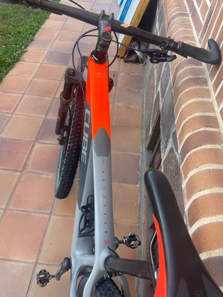 Bicicleta Cube Carbono MTB