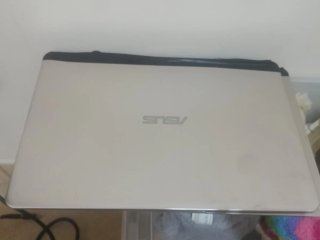 Portátil ASUS VivoBook S14 i5 / 8GB RAM / SSD 512G