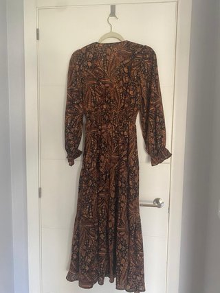 Vestido Mango estampado naranja y negro