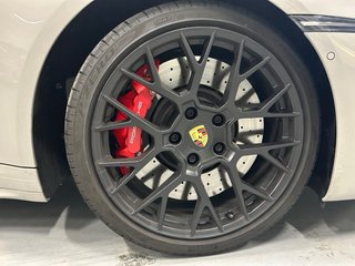 Porsche 911 2023 GTS.