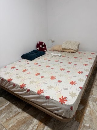 Vendo cama, tarima y colchon 190x150