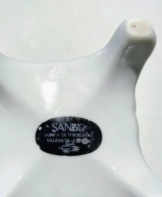 Jarrón de porcelana decorado