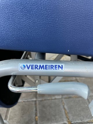 Sillon Ortopédico reclinable marca Vermeiren