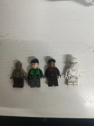 Lote 28 Figuras Lego Star Wars- Opción en individu