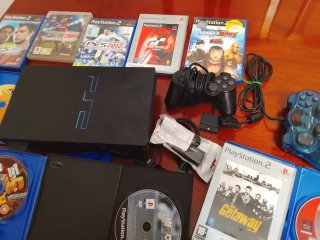 Lote PS2 con juegos y adaptador HDMI